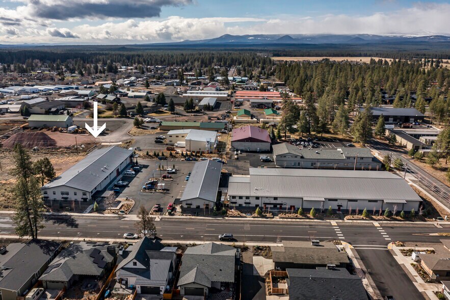 More Photos Of 275 W Lundgren Mill Dr, Sisters Manufacturing For Lease