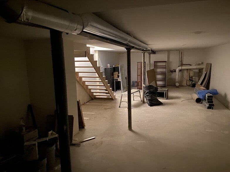 More Photos Of 1723 W North Ave, Chicago Storefront Retail Residential For Sale