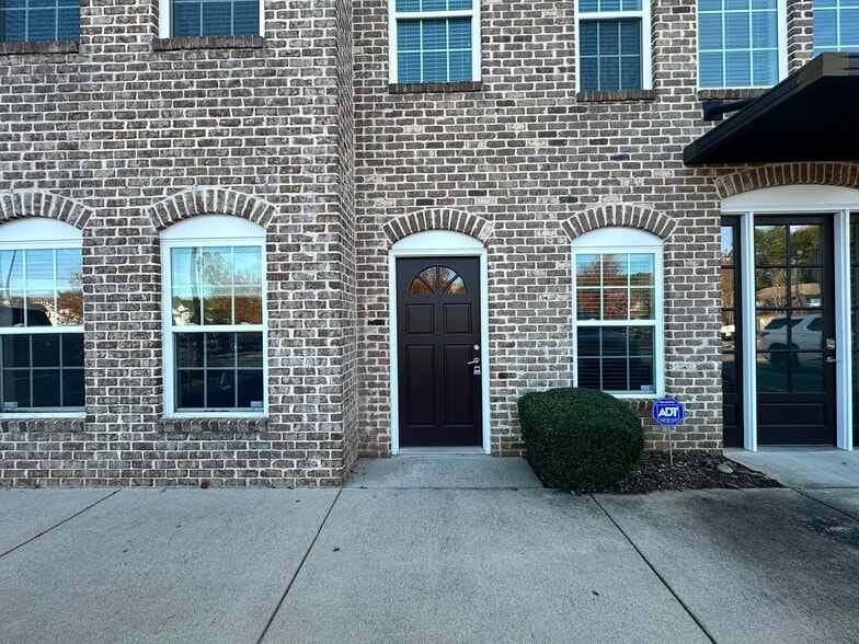 More Photos Of 110 Samaritan Dr, Cumming Medical For Sale