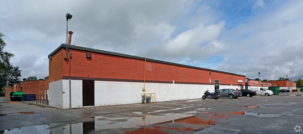 More Photos Of 390 Springbank Dr, London Freestanding For Lease