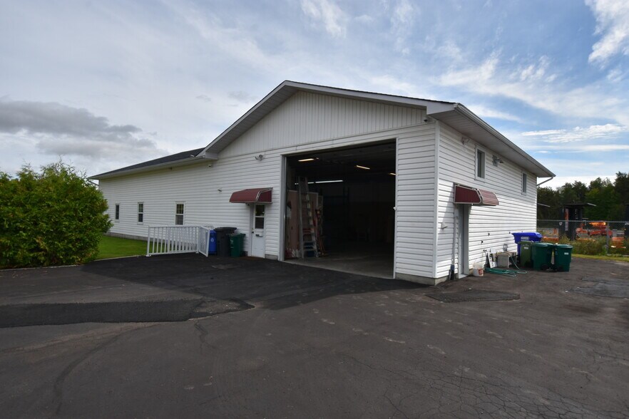 Primary Photo Of 3836 Leitrim Rd, Ottawa Warehouse For Sale