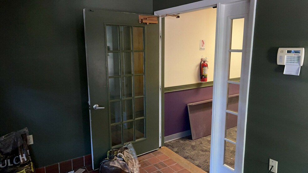More Photos Of 11907 Montgomery Rd, Cincinnati Medical For Lease