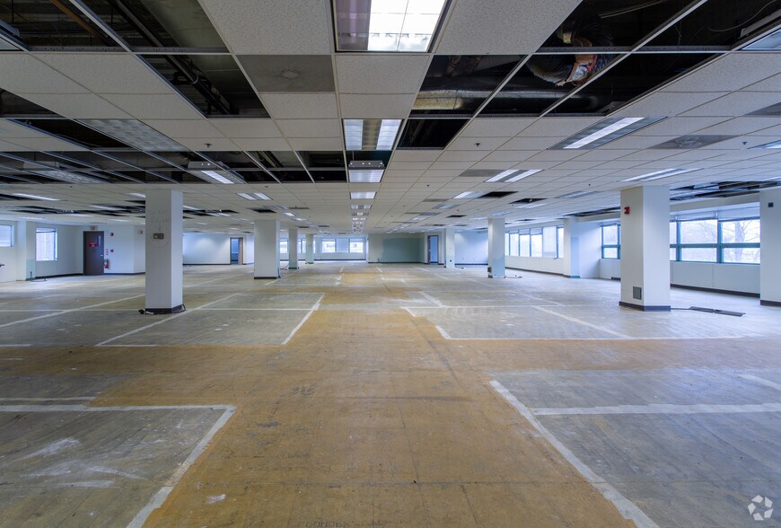 More Photos Of 300 Ocean Ave, Revere Medical For Lease