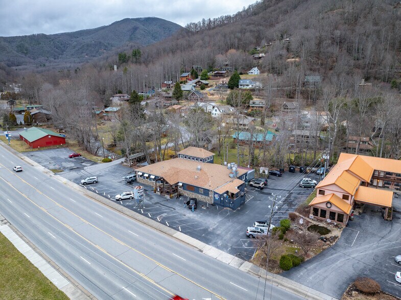 More Photos Of 4352 Soco Rd, Maggie Valley Restaurant For Sale