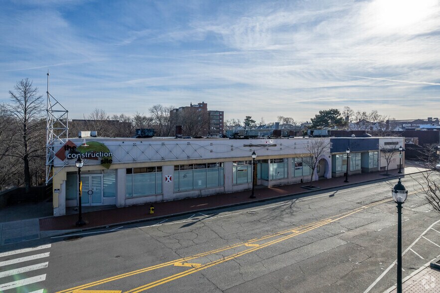 More Photos Of 200-226 Moody St, Waltham Freestanding For Sale