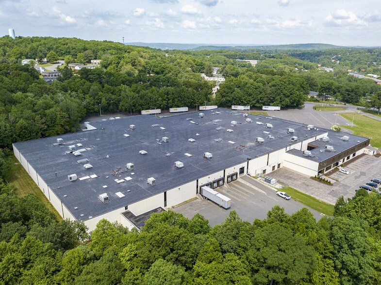 Primary Photo Of 400 Captain Neville Dr, Waterbury Warehouse For Lease