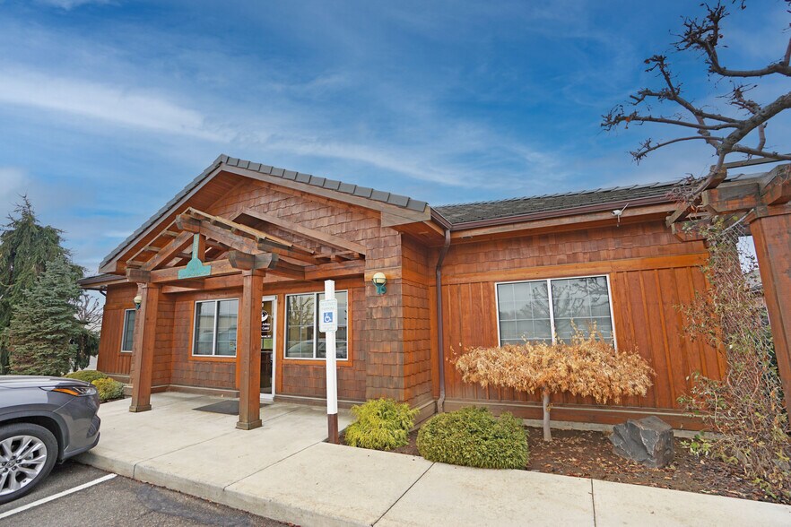 More Photos Of 3901 Creekside Loop, Yakima Medical For Lease