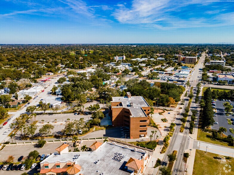 More Photos Of 1150 Cleveland St, Clearwater Office For Lease