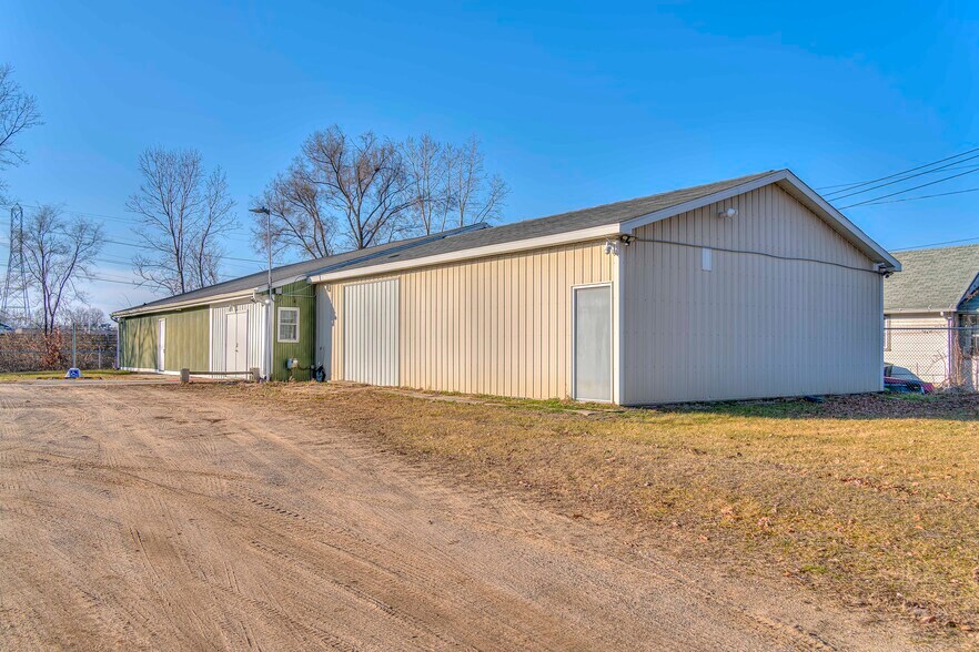 More Photos Of 240 Watts Rd, Jackson Manufacturing For Sale
