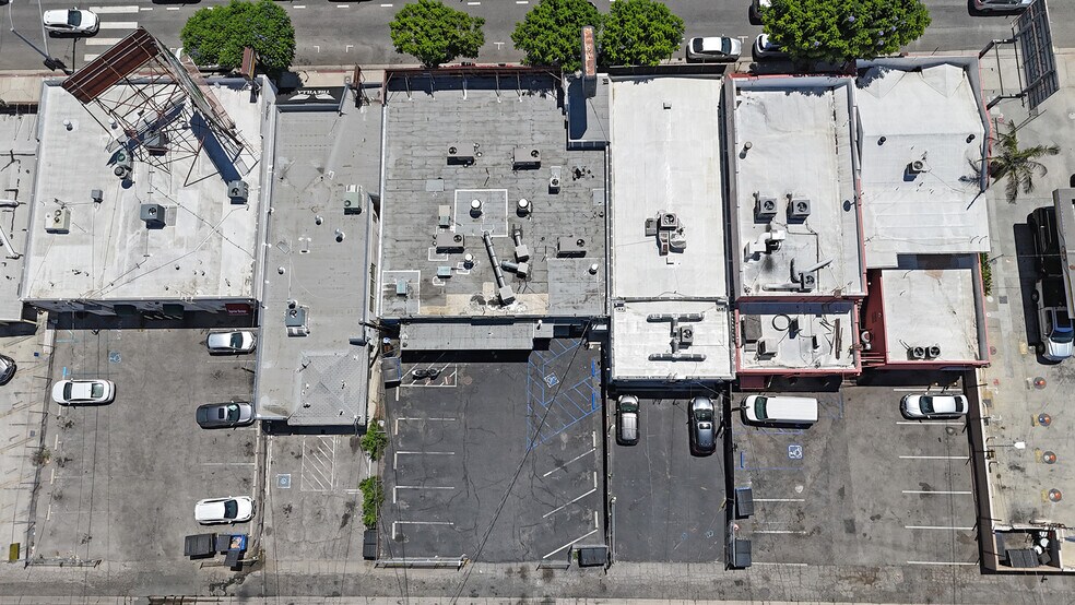 More Photos Of 4457 Van Nuys Blvd, Sherman Oaks Restaurant For Lease
