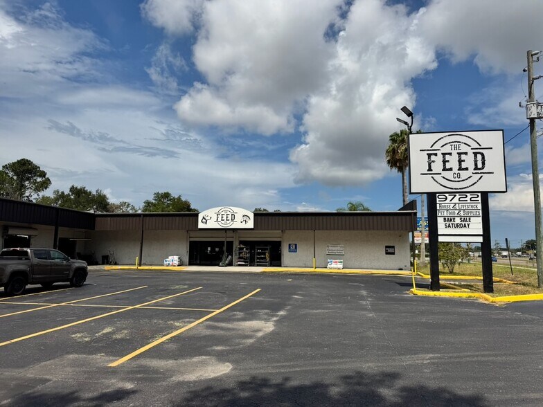 Primary Photo Of 9722 State Road 52, Hudson Light Distribution For Lease