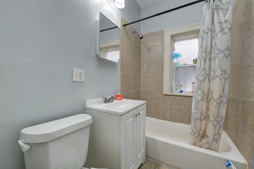 More Photos Of 14120 Superior Rd, Cleveland Multifamily For Sale