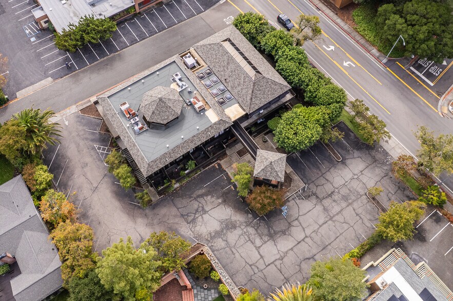 More Photos Of 1036 Sir Francis Drake Blvd, Kentfield Office For Sale