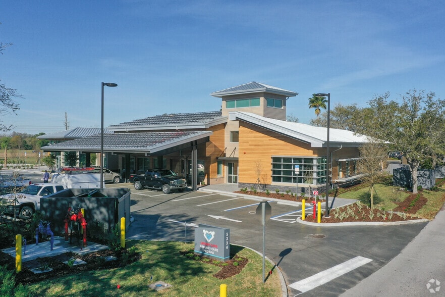 More Photos Of 5234 Little Rd, New Port Richey Medical For Lease