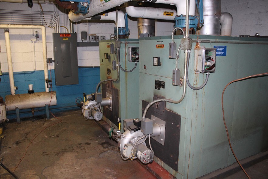 More Photos Of 700 Nepperhan Ave, Yonkers Warehouse For Sale