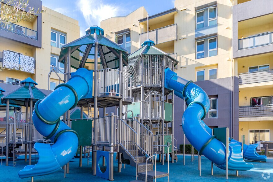 More Photos Of 200 E 10th St, Gilroy Apartments For Lease