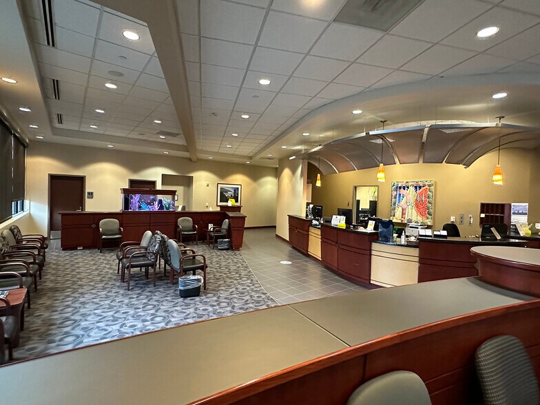 More Photos Of 1515 NW 18th Ave, Portland Medical For Lease