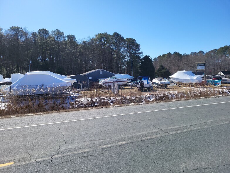 More Photos Of 9649 New Rd, Mcdaniel Marina For Sale