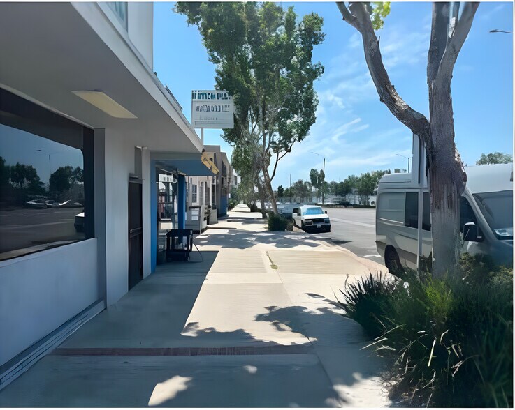 More Photos Of 14700-14706 Hawthorne Blvd, Lawndale Veterinarian Kennel For Sale