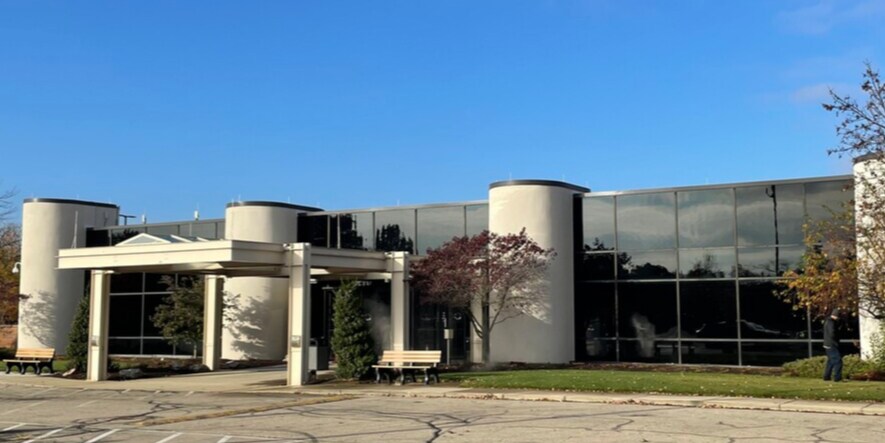 More Photos Of 5959 Bigger Rd, Kettering Light Distribution For Sale