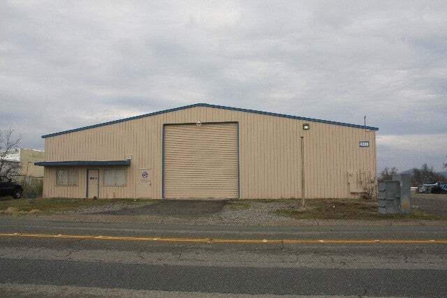 Primary Photo Of 4380 Caterpillar Rd, Redding Warehouse For Sale