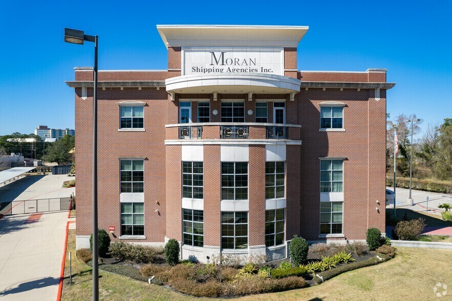 More Photos Of 16651 Ronan Rd, Houston Office For Sale