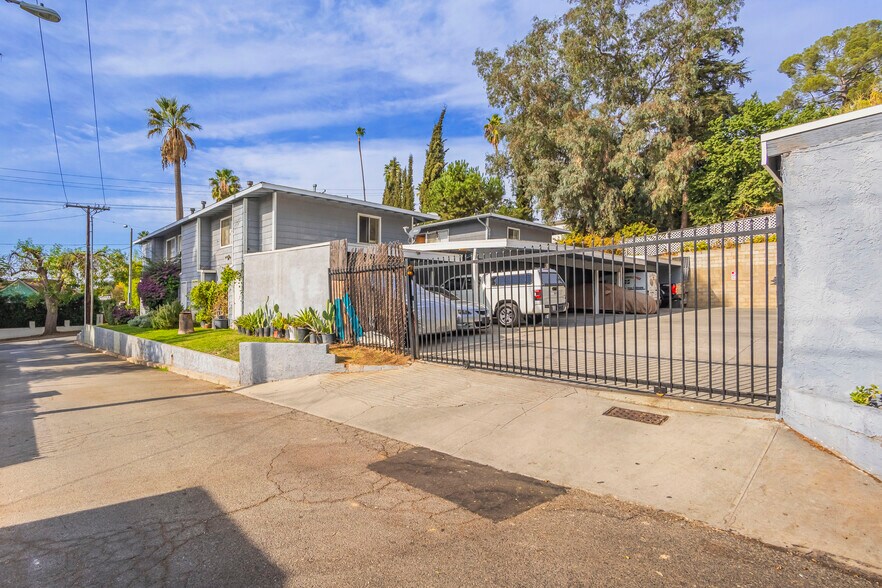 More Photos Of 1420 S Marengo Ave, Pasadena Apartments For Sale