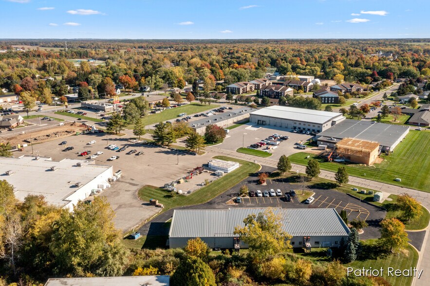 More Photos Of 75 Applewood Dr, Sparta General Retail For Sale