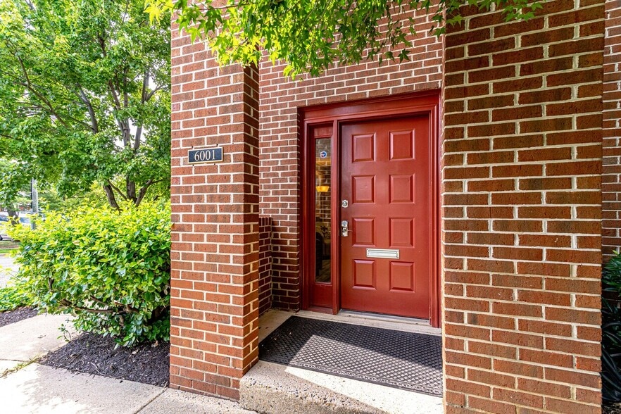 More Photos Of 6001-6003 Tower Ct, Alexandria Office For Sale