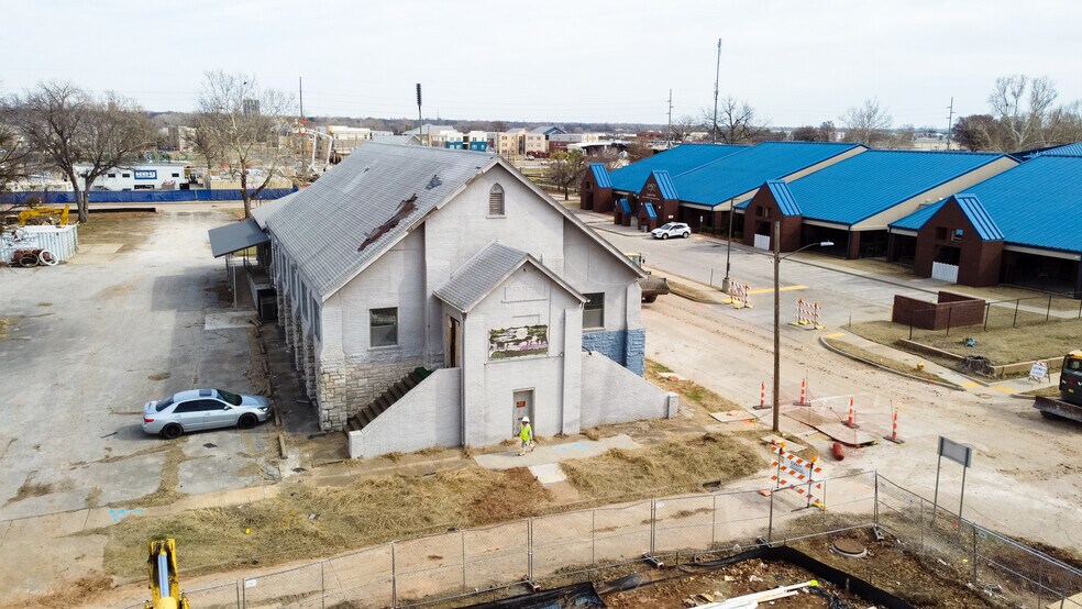 More Photos Of 2139 S Phoenix Ave, Tulsa Religious Facility For Sale