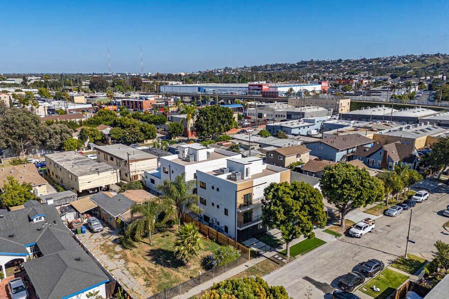 More Photos Of 2938 S Sycamore Ave, Los Angeles Apartments For Sale