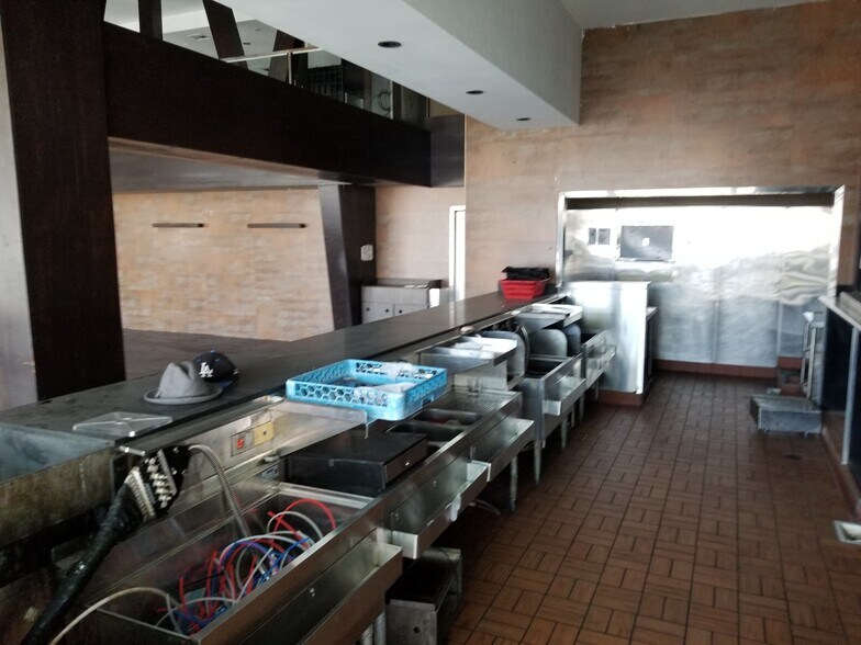 More Photos Of 199 Promenade North, Long Beach Apartments For Lease