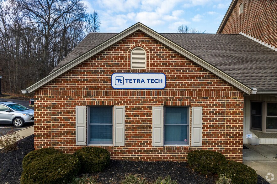 More Photos Of 3600 Brecksville Rd, Richfield Light Distribution For Lease