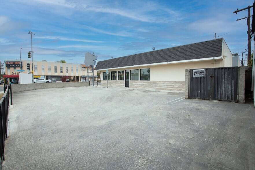 More Photos Of 550 W Manchester Blvd, Inglewood General Retail For Sale