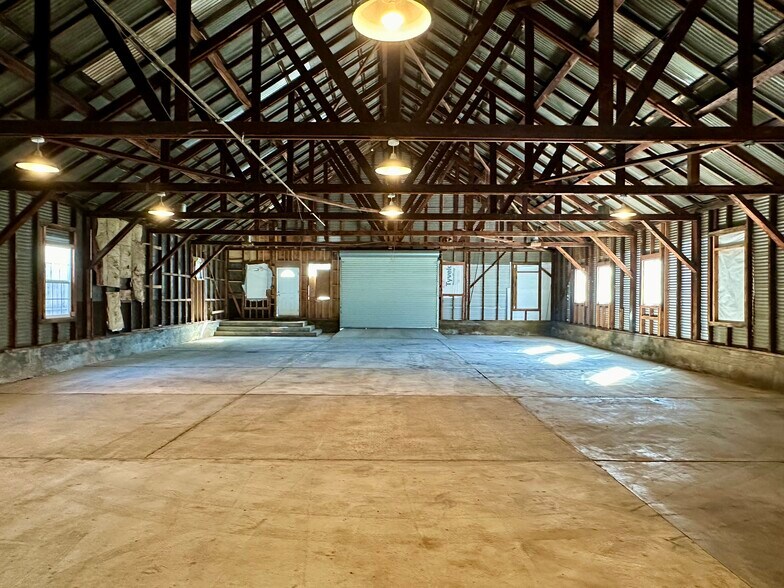 More Photos Of 18729 Carter St, Tuolumne Flex For Sale