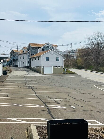 More Photos Of 16 Dr Foote Rd, Colchester Light Manufacturing For Sale