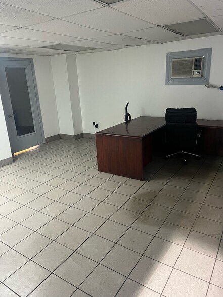 More Photos Of 2900 James L Redman Pky, Plant City Freestanding For Sale