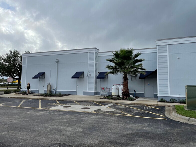 More Photos Of 195 Malabar Rd, Palm Bay Unknown For Lease