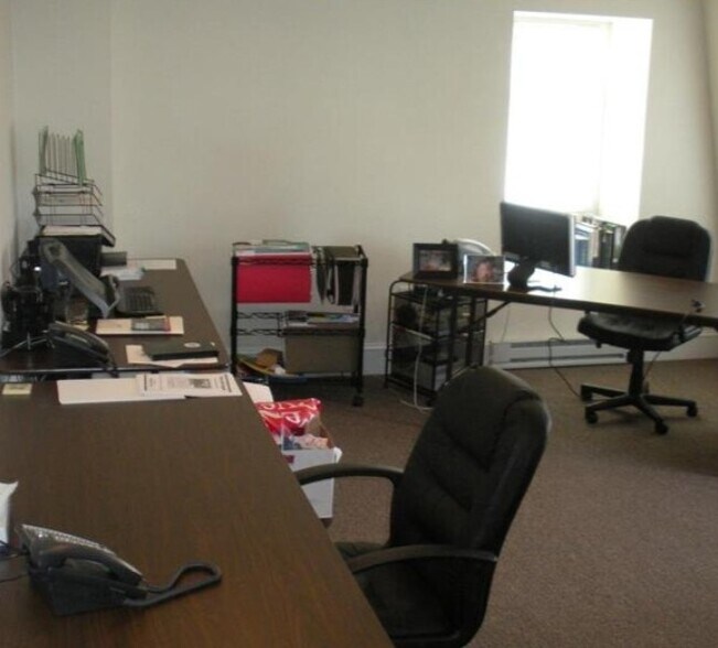 More Photos Of 116 E King St, Malvern Office For Lease