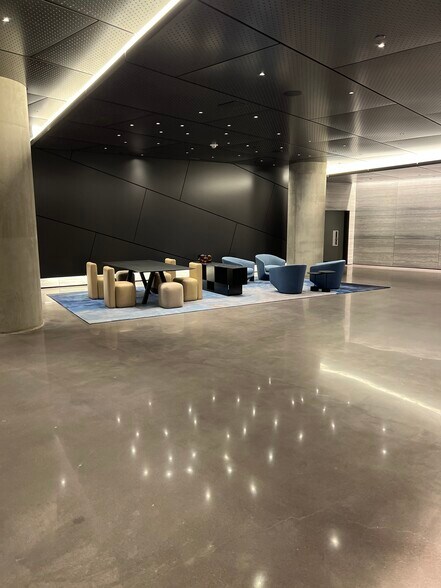 More Photos Of 2500 Pacific Ave, Dallas Office For Lease