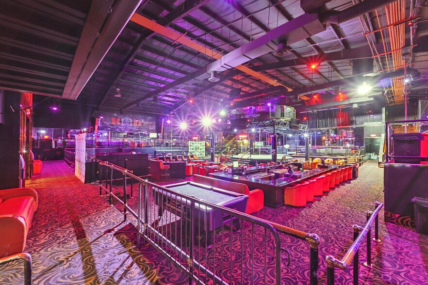 More Photos Of 4730 Frontage Rd, Forest Park Bar For Sale