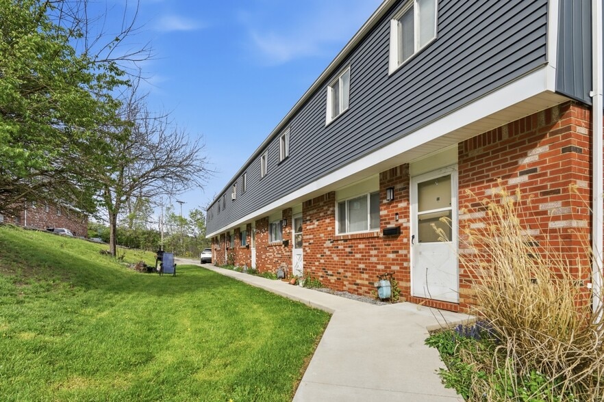 More Photos Of 3801 Hilpert St, Pittsburgh Apartments For Sale