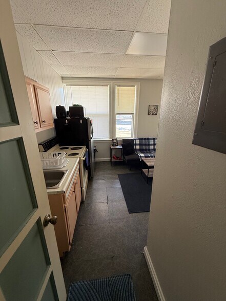 More Photos Of 25 Hartford St, Rumford Apartments For Sale