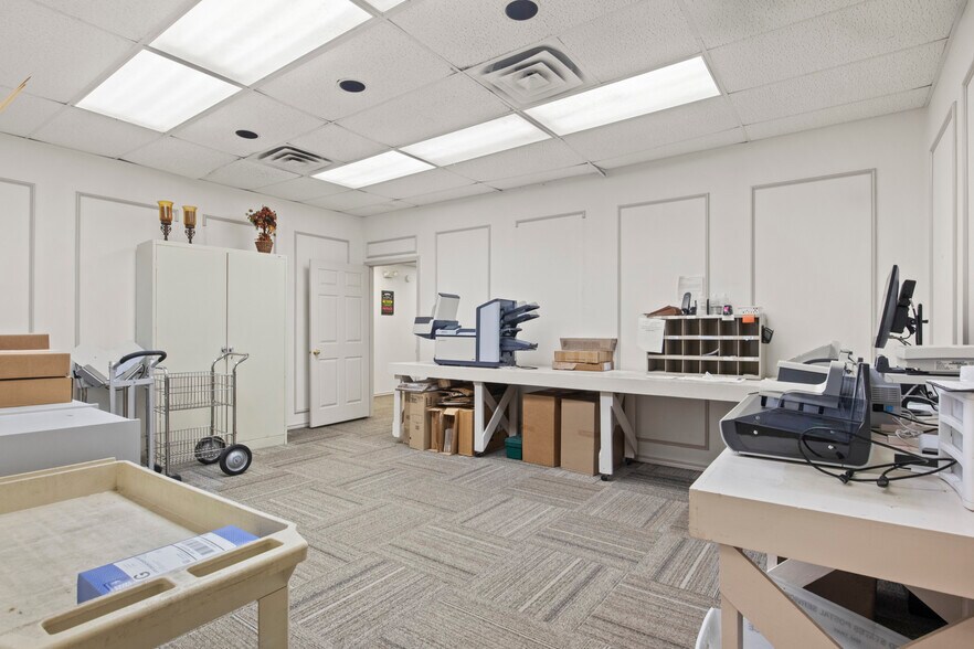 More Photos Of 412 Texas Highway 37, Mount Vernon Medical For Sale