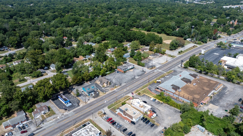 More Photos Of 10131-10137 West Florissant Ave, Saint Louis Office For Sale