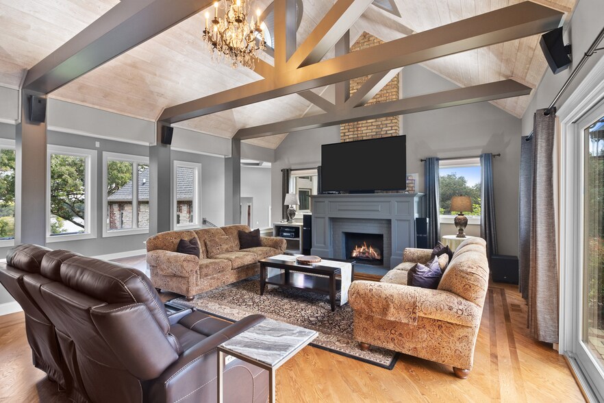 More Photos Of 8508 Il Route 120, Woodstock Specialty For Sale