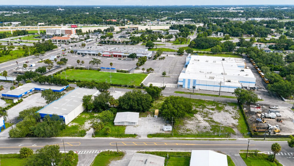 More Photos Of 5100 E Broadway Ave, Tampa Showroom For Sale
