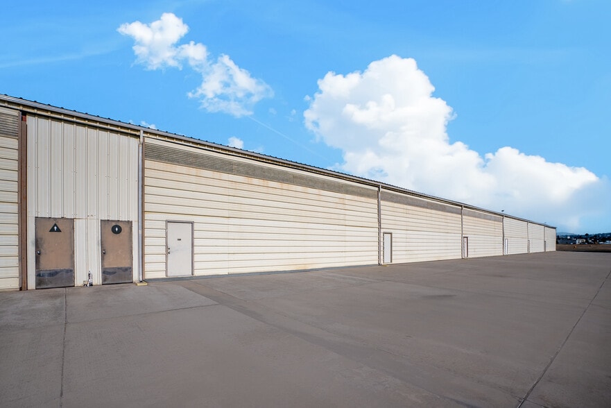 More Photos Of 305 Kenney St, El Cajon Airplane Hangar For Sale