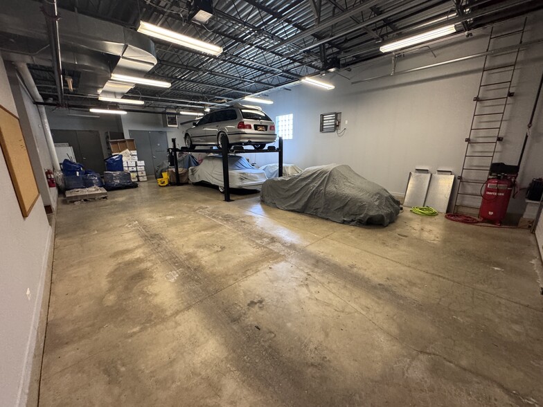 More Photos Of 1159 N Main St, Glendale Heights Office For Sale