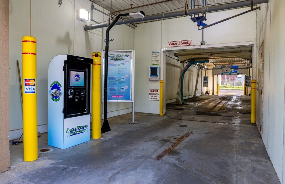 More Photos Of 149 George St, Oswego Carwash For Sale